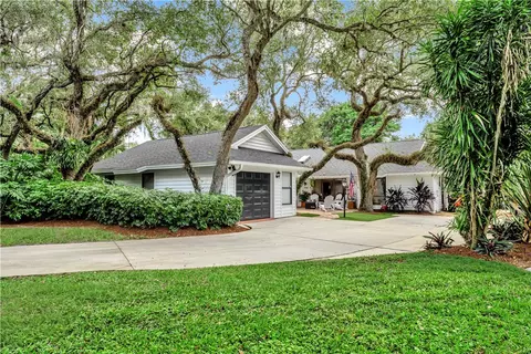 706 Turtle Cove Ln, Vero Beach, FL 32963