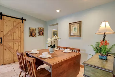 Dining - 2646 Burns Ave, Melbourne, FL 32935 photo 1 of 1