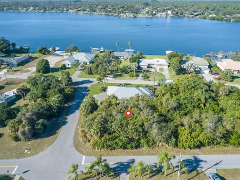 14425 78th Ave, Sebastian, FL 32958