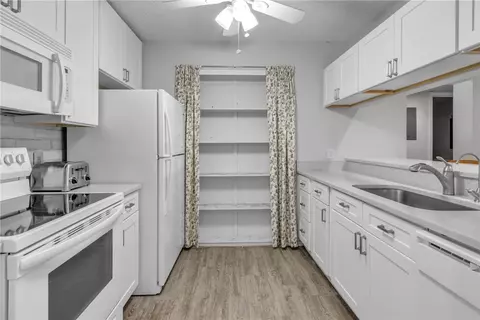 45 Plantation Dr #204, Vero Beach, FL 32966