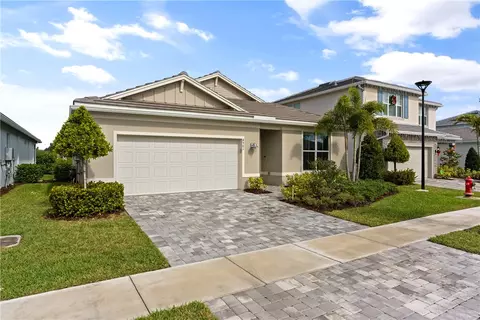4561 Nautilus Cir, Vero Beach, FL 32967