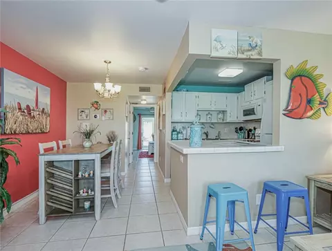 33 Pine Arbor Ln #104, Vero Beach, FL 32962