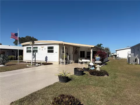 926 Barefoot Blvd, Barefoot Bay, FL 32976