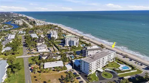 4049 Ocean Dr #307, Vero Beach, FL 32963