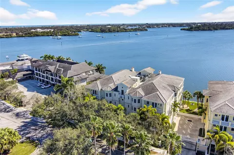 3 Royal Palm Pt #2E, Vero Beach, FL 32960