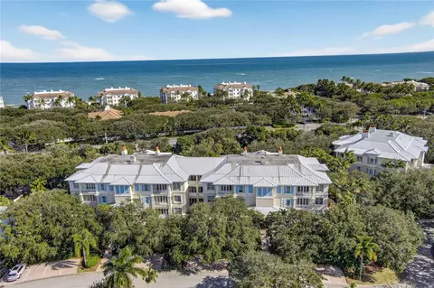 104 Island Plantation Ter #204, Vero Beach, FL 32963