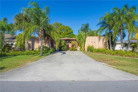 422 Del Monte Rd, Sebastian, FL 32958