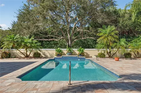 104 Hidden Oak Ln, Vero Beach, FL 32963