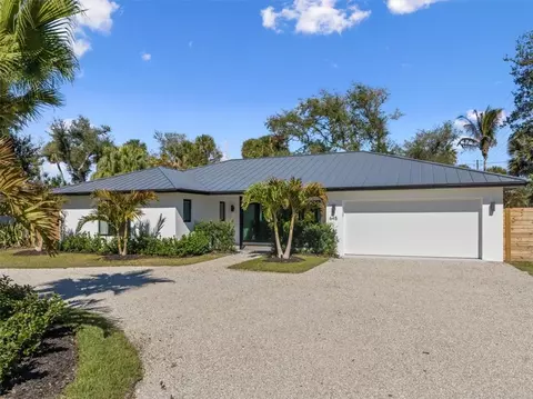 645 Flamevine Ln, Vero Beach, FL 32963