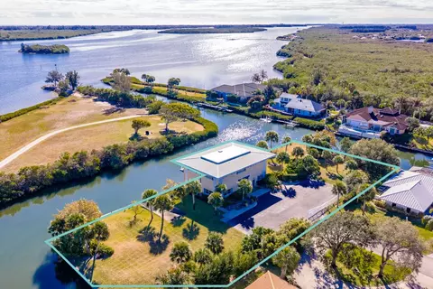 3520 Marthas Ln, Vero Beach, FL 32967