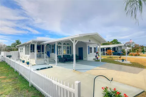 809 Lychee Dr, Barefoot Bay, FL 32976
