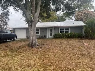 291 Moselle Ave SW, Port Saint Lucie, FL 34984