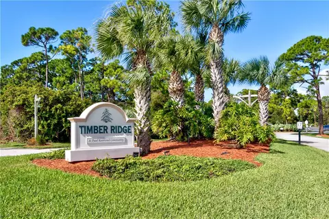 605 Timber Ridge Trl SW #102, Vero Beach, FL 32962