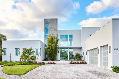 4561 Pebble Bay Bay S, Vero Beach, FL 32963