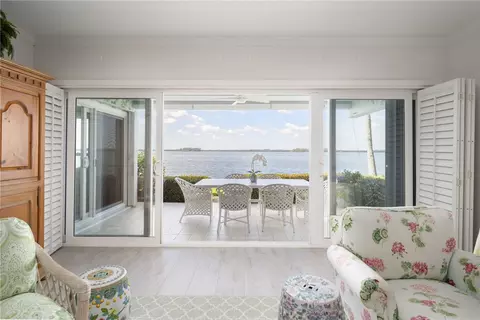901 Bay Rd #103, Vero Beach, FL 32963