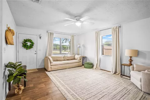 1255 18th Ave SW, Vero Beach, FL 32962