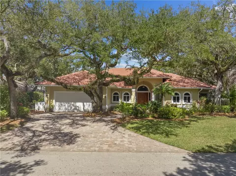 330 Marbrisa Dr, Vero Beach, FL 32963