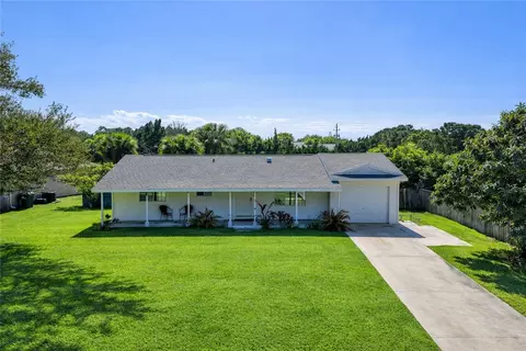 869 Wentworth St, Sebastian, FL 32958