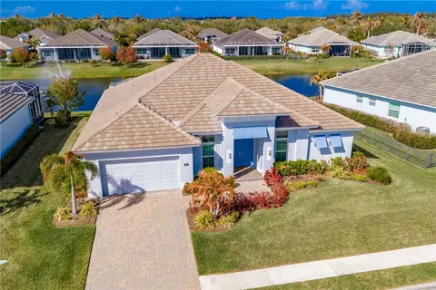 9256 Orchid Cove Cir, Vero Beach, FL 32963