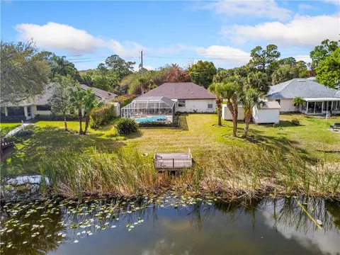 9440 87th St, Vero Beach, FL 32967