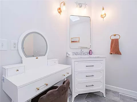 Bath - 452 Prestwick Ct, Melbourne, FL 32940 photo 1 of 4
