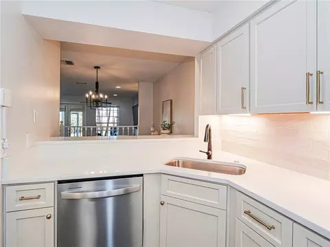 Kitchen - 452 Prestwick Ct, Melbourne, FL 32940 photo 2 of 5