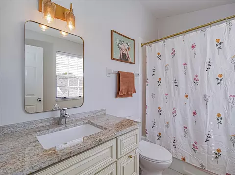 Bath - 452 Prestwick Ct, Melbourne, FL 32940 photo 3 of 4