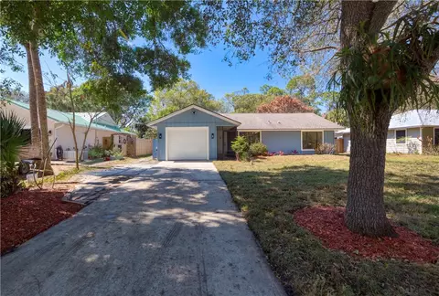 945 33rd Ave SW, Vero Beach, FL 32968