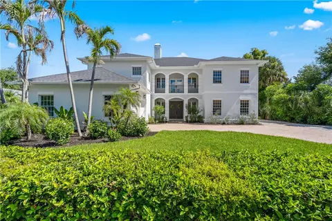 631 Camelia Ln, Vero Beach, FL 32963