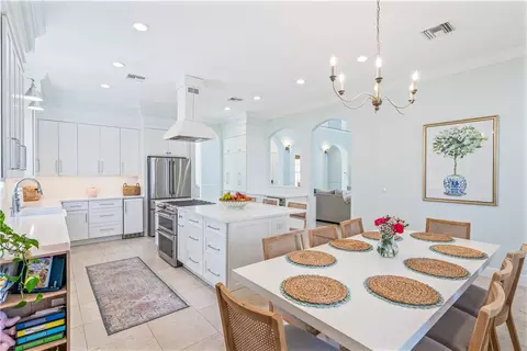 631 Camelia Ln, Vero Beach, FL 32963