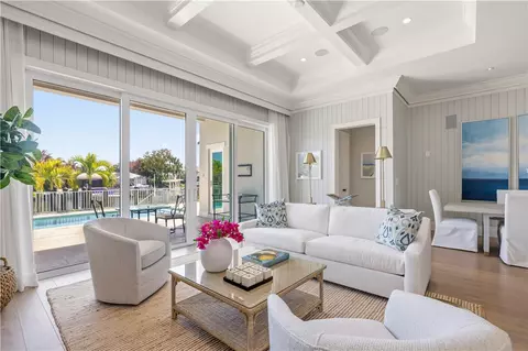 21 Royal Palm Pt #C, Vero Beach, FL 32960