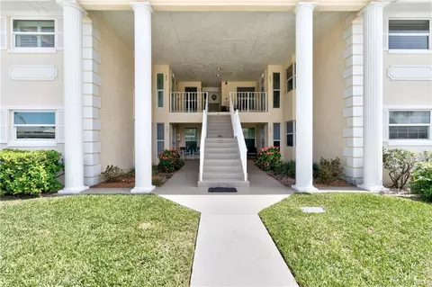 500 Grove Isle Cir #204, Vero Beach, FL 32962