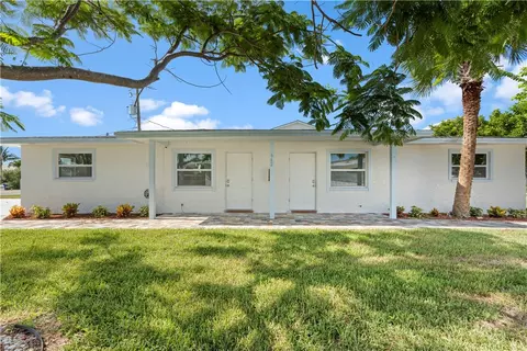 662 Granada St, Fort Pierce, FL 34949