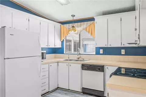 7635 Blackhawk Rd, Micco, FL 32976 photo 5