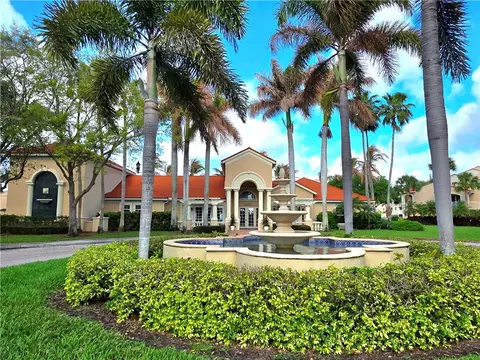 1590 S 42nd Cir #104, Vero Beach, FL 32967