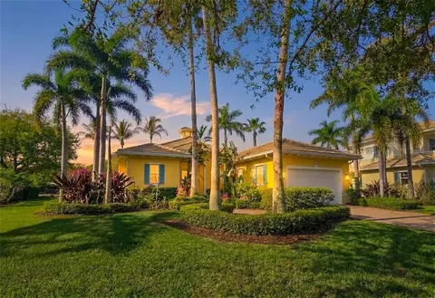 2815 Saint Barts Sq, Vero Beach, FL 32967