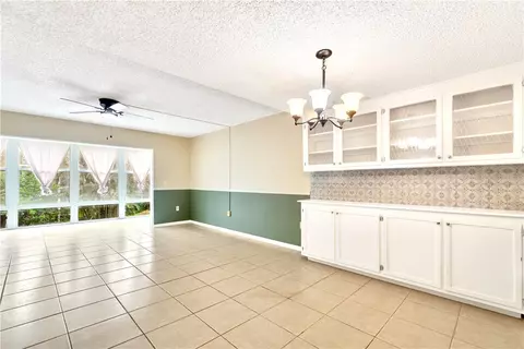 1901 Indian River Blvd #210D, Vero Beach, FL 32960