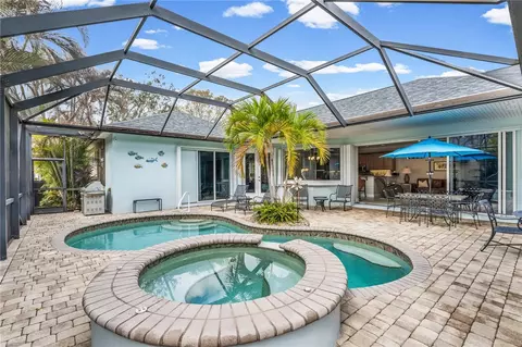 224 Oak Hammock Cir SW, Vero Beach, FL 32962
