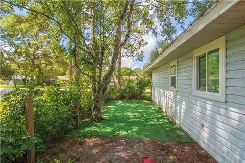 Exterior - 8775 24th St, Vero Beach, FL 32966 photo 3 of 10