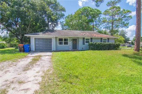 Exterior - 8775 24th St, Vero Beach, FL 32966 photo 4 of 10