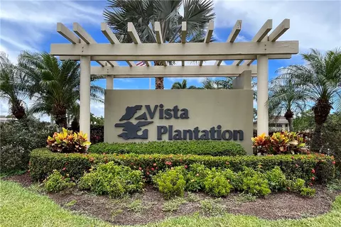 31 Plantation Dr #203, Vero Beach, FL 32966