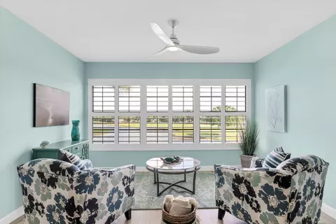 33 Plantation Dr #205, Vero Beach, FL 32966