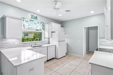 5410 25th Pl, Vero Beach, FL 32966
