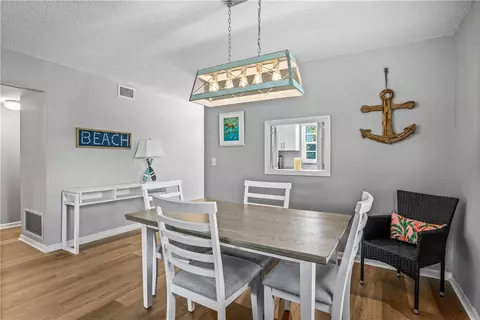 900 Jasmine Ln #6B, Vero Beach, FL 32963