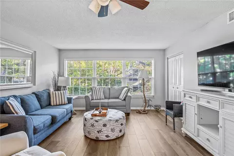 900 Jasmine Ln #6B, Vero Beach, FL 32963
