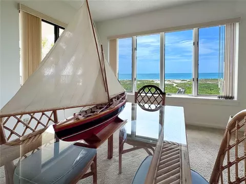 1616 Ocean Dr #305, Vero Beach, FL 32963