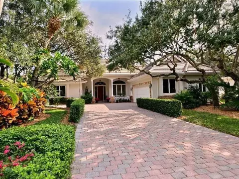 120 N White Jewel Ct, Vero Beach, FL 32963