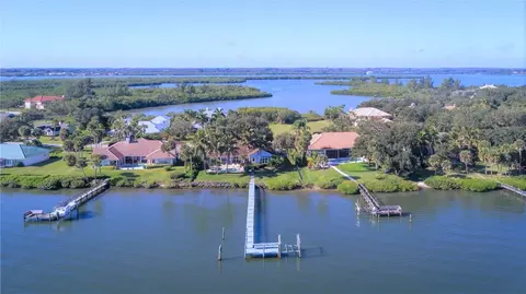 8600 Seacrest Dr, Vero Beach, FL 32963