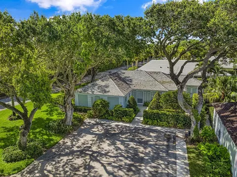 233 Silver Moss Dr, Vero Beach, FL 32963
