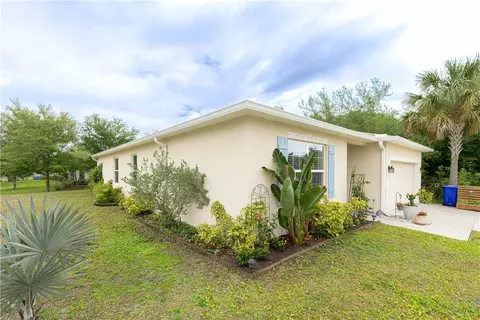 898 Lorca Ave, Sebastian, FL 32958